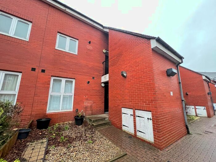2 Bedroom Maisonette To Rent In Netteswell Orchard, Harlow, CM20
