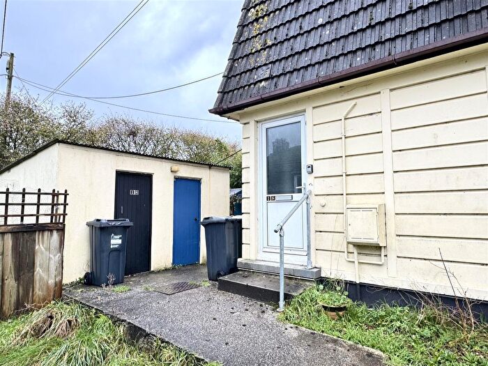 2 Bedroom Flat For Sale In Woodland Close, St. Austell, PL25