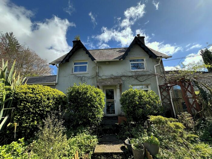 2 Bedroom Detached House For Sale In Heol Rheolau, Abercrave, Swansea., SA9