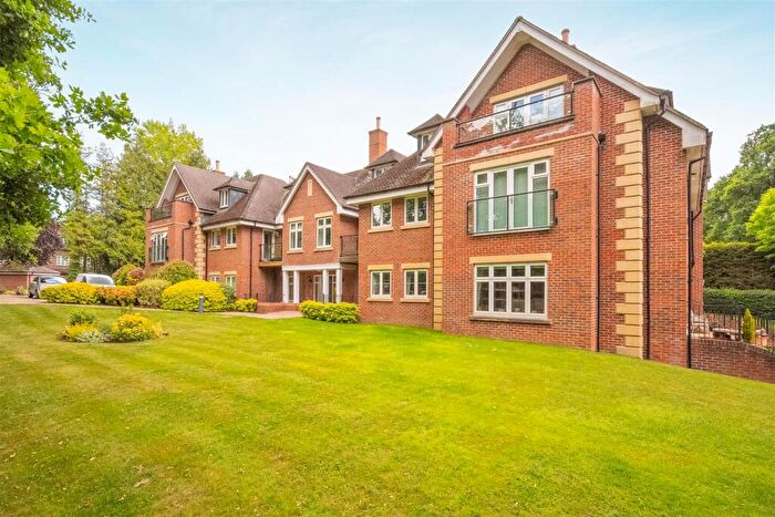 3 Bedroom Apartment For Sale In Villiers House, Sunningdale, SL5
