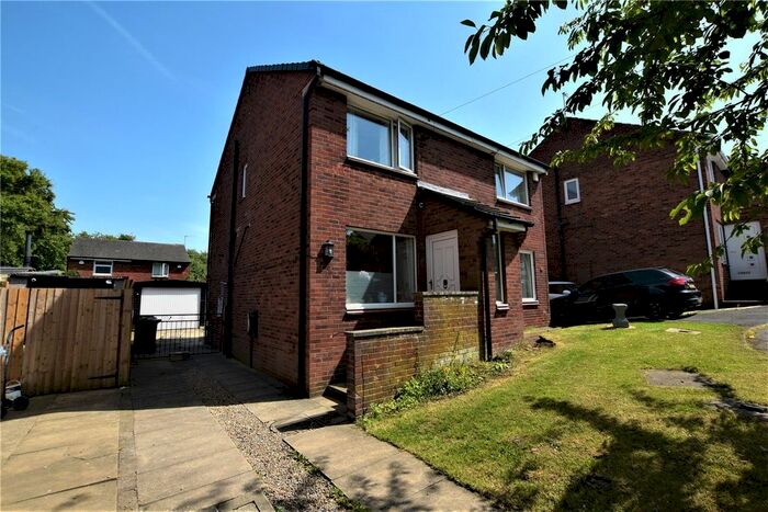 2 Bedroom Semi-Detached House To Rent In Ledbury Green, Leeds, West Yorkshire, LS10