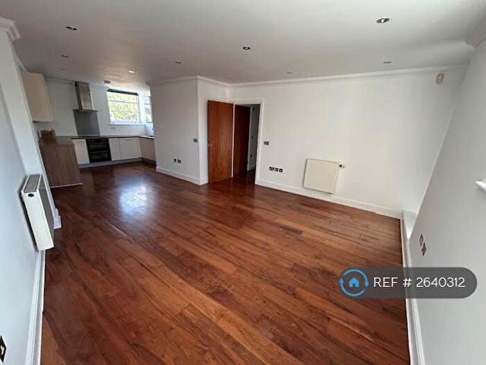 2 Bedroom Flat To Rent In Bexley High Street, Bexley, DA5