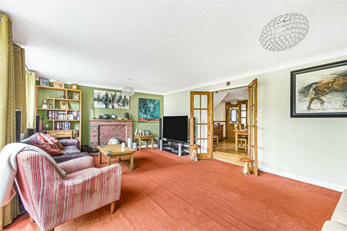 4 Bedroom Detached House For Sale In Godfries Close, Tewin, AL6