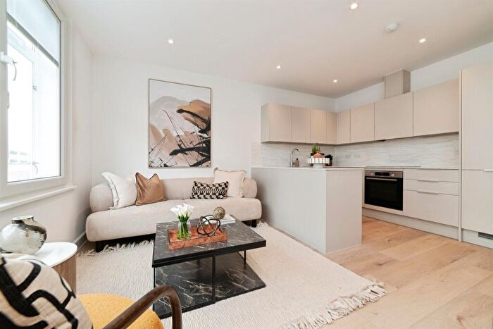 1 Bedroom Apartment For Sale In Apartment Two Gemstone House, Stevenage, SG1