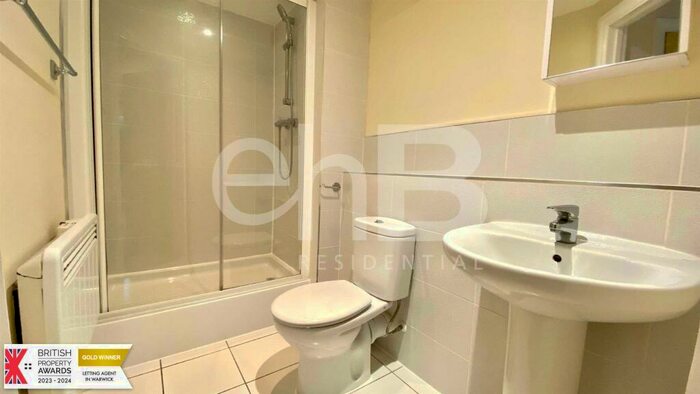 2 Bedroom Flat To Rent In Cape Court, Warwick, CV34