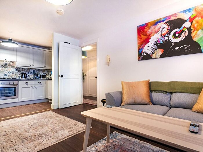 1 Bedroom Flat To Rent In Belfast, BT12
