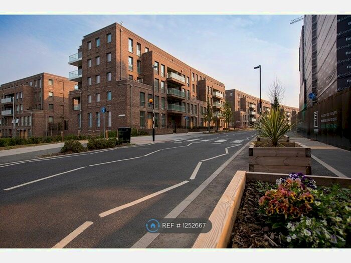 3 Bedroom Flat To Rent In Ripplegate Walk, London, IG11