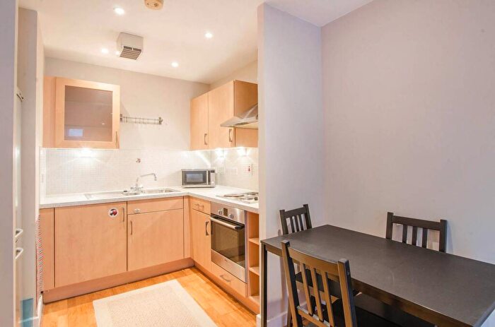 1 Bedroom Flat To Rent In Rosse Gardens, Hither Green, London, SE13