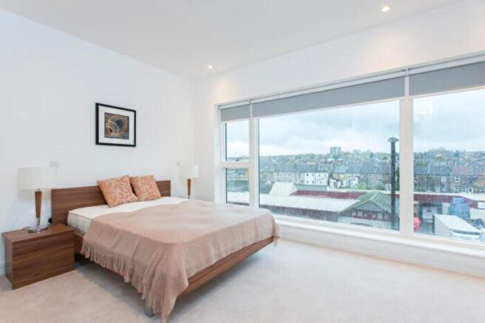 1 Bedroom Apartment To Rent In Maraschino Apartments, Croydon, CR0