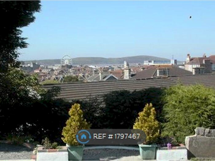 2 Bedroom Flat To Rent In Brean House, Weston-Super-Mare, BS23