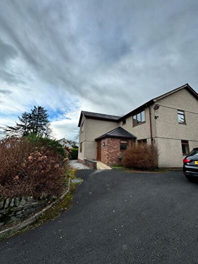 4 Bedroom Property To Rent In Argraig, Pentrefelin, LL52