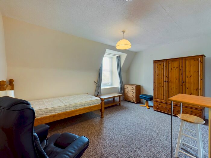 Studio To Rent In Kents Road, Wellswood, Torquay, TQ1