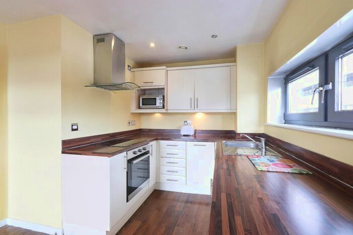 1 Bedroom Flat To Rent In Milton Street, Sheffield, South Yorkshire, S1