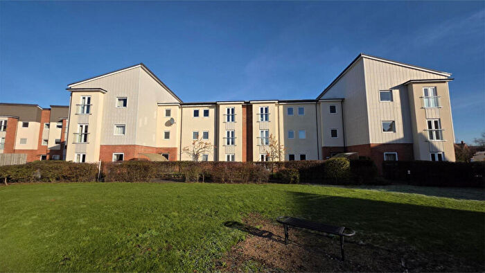 2 Bedroom Apartment For Sale In Mallard Close, Southam, CV47