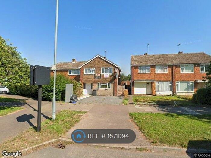 3 Bedroom Semi-Detached House To Rent In Leagrave High Street, Luton, LU4