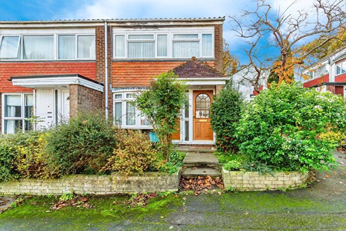 3 Bedroom End Of Terrace House For Sale In Markfield, Court Wood Lane, Croydon, CR0