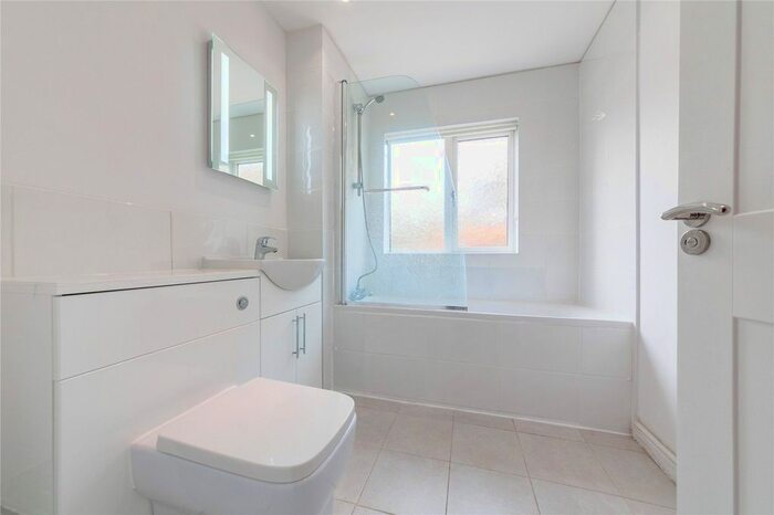 1 Bedroom Flat To Rent In King Edward House, Queen Edith's Way, Cambridge, CB1