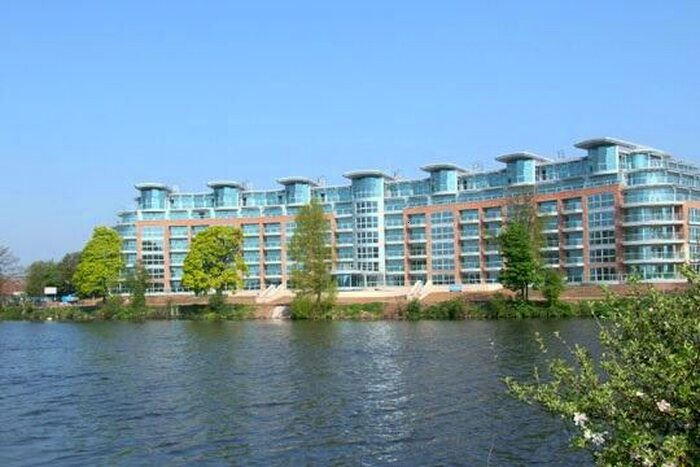 2 Bedroom Apartment To Rent In River Crescent, Nottingham, NG2