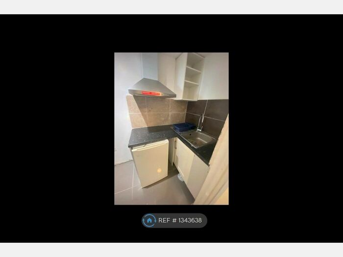 3 Bedroom Terraced House To Rent In Hounslow, Hounslow, TW5