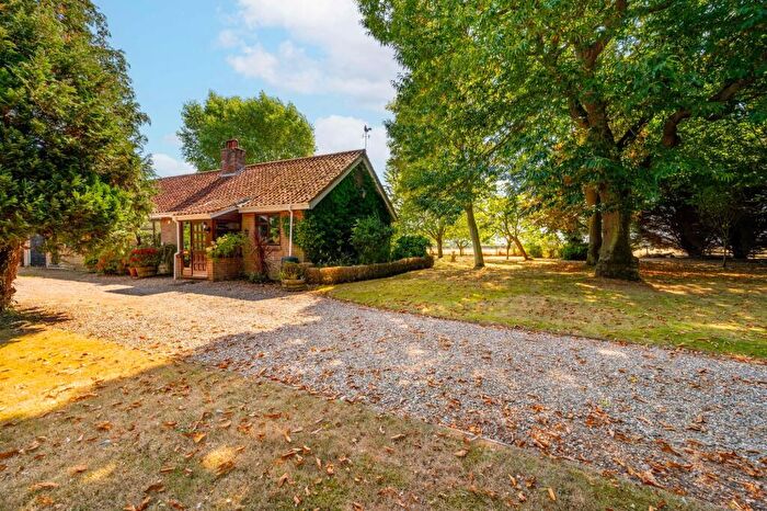 3 Bedroom Detached Bungalow For Sale In Yarmouth Road, Ludham, NR29
