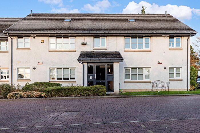 2 Bedroom Flat For Sale In Rhindmuir Gate, Baillieston, Glasgow, G69