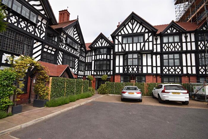 3 Bedroom Apartment For Sale In Mostyn House, Parkgate, CH64