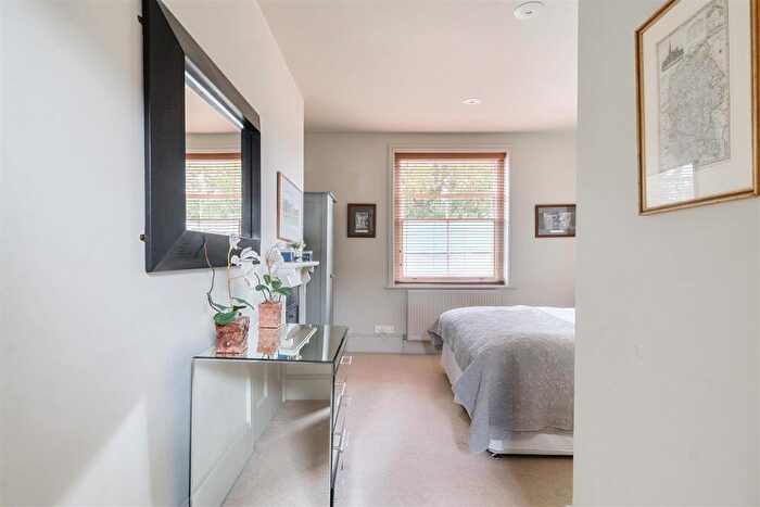 2 Bedroom Apartment To Rent In Kingsbury Square, Wilton, SP2