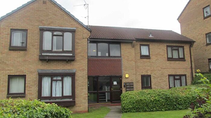 1 Bedroom Flat To Rent In Osbourne Close, Aston, B6