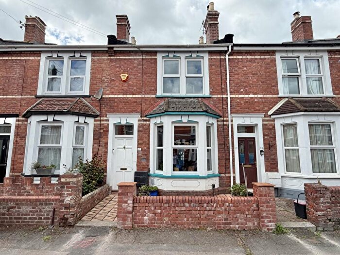3 Bedroom Terraced House For Sale In Manor Road, St.Thomas, EX4