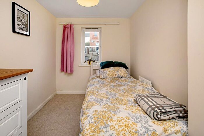 3 Bedroom End Of Terrace House For Sale In Coombe Gardens, First Avenue, Teignmouth, TQ14
