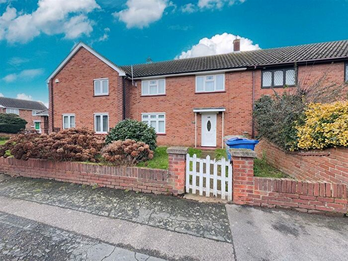 3 Bedroom Terraced House For Sale In Claudian Way, Grays, RM16