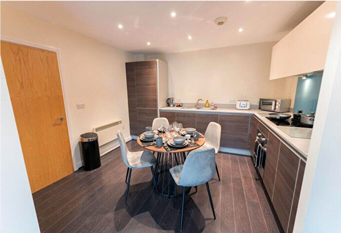 2 Bedroom Apartment To Rent In Newhall Hill, Jewellery Quarter, Birmingham, B1