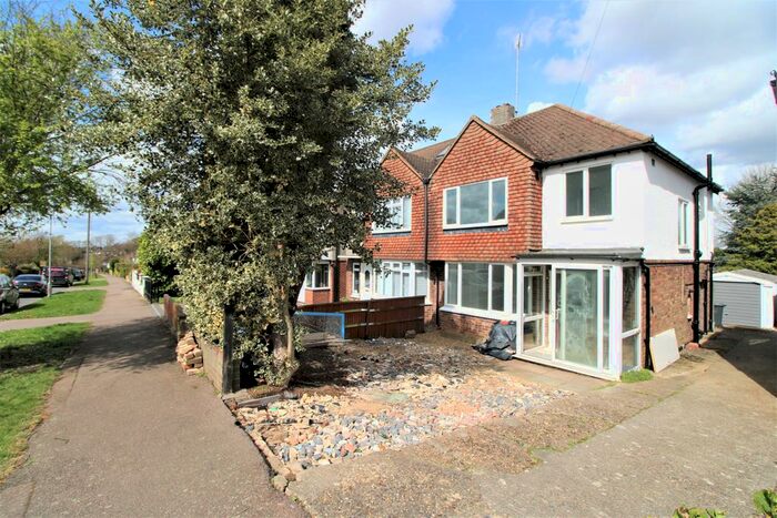 3 Bedroom Semi-Detached House To Rent In Wroxham Gardens, Potters Bar, EN6