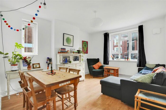 4 Bedroom Apartment To Rent In Helen House, Old Bethnal Green Road, London, E2