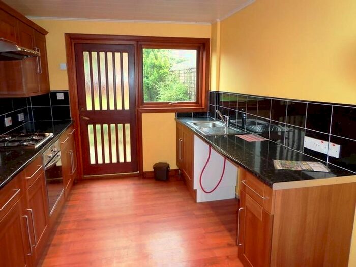 2 Bedroom Property To Rent In Broad Street, Cowdenbeath, KY4