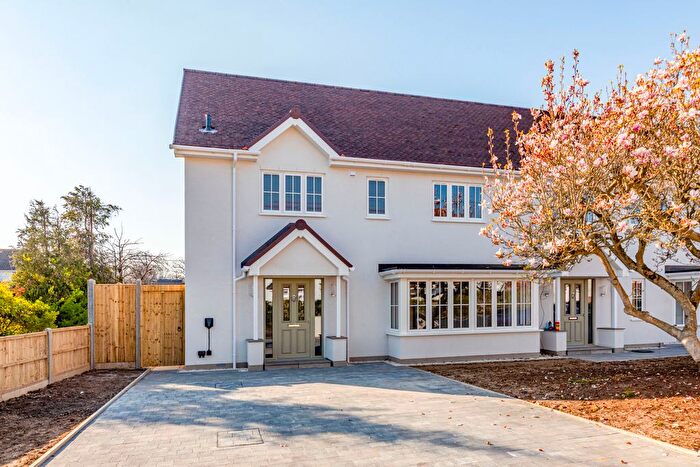 4 Bedroom Semi Detached House For Sale In Green Lane, Hersham Village, Surrey, KT12