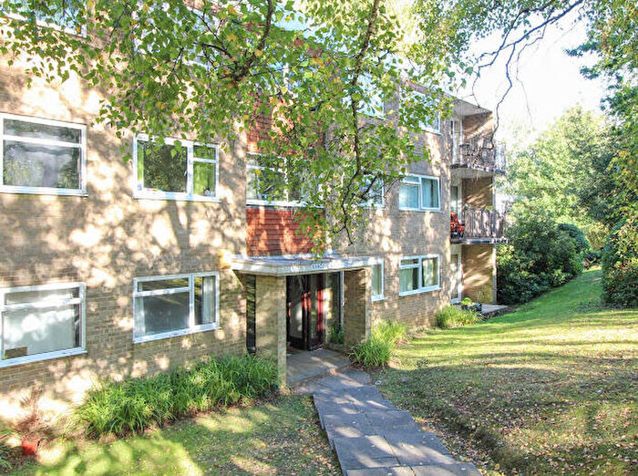 2 Bedroom Flat To Rent In The Parkway, Southampton, SO16