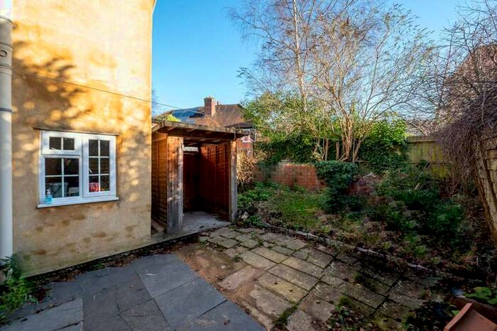 3 Bedroom Terraced House For Sale In Haydon Place, Guildford, Guildford, GU1