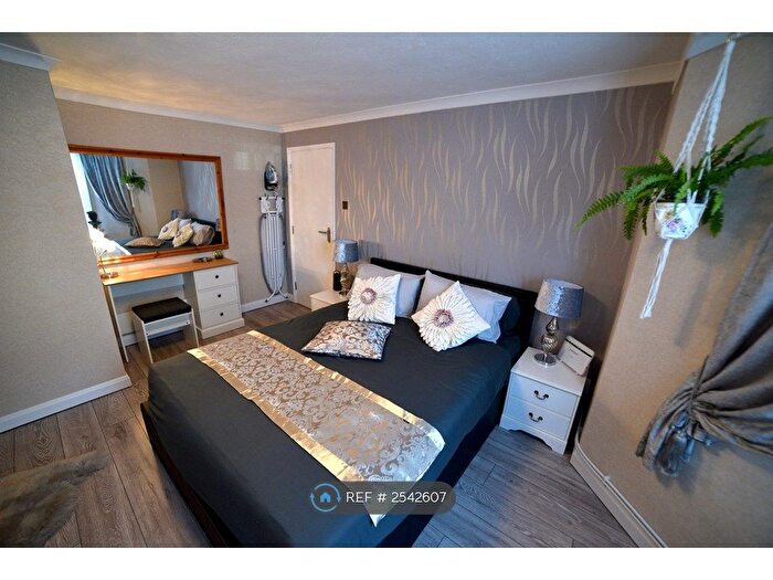 1 Bedroom Flat To Rent In Cavendish Place, Eastbourne, BN21