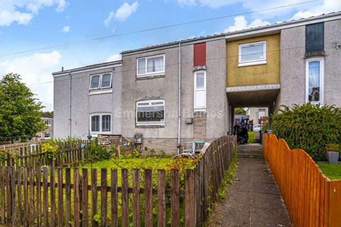 3 Bedroom Terraced House For Sale In Sheldrake Place, Spateston. Johnstone., PA5