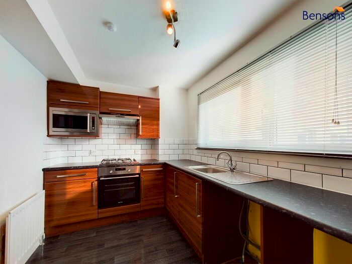 2 Bedroom Flat To Rent In Sandpiper Drive, East Kilbride, South Lanarkshire, G75