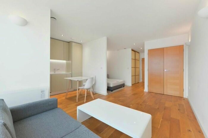 Studio To Rent In Windmill Road, Sunbury-On-Thames, TW16