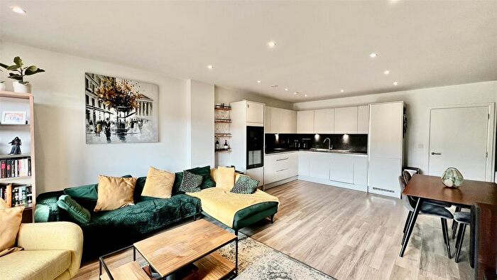 2 Bedroom Flat For Sale In Millais Court, Selbourne Avenue, Hounslow, TW3