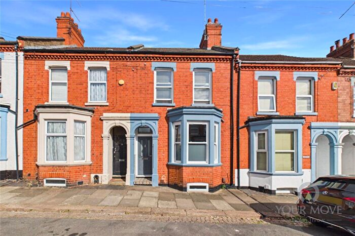 3 Bedroom Terraced House For Sale In Edinburgh Road, Northampton, Northamptonshire, NN2