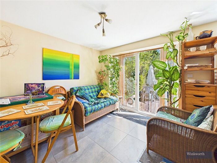 5 Bedroom Terraced House For Sale In Sitwell Grove, Stanmore, Middx, HA7