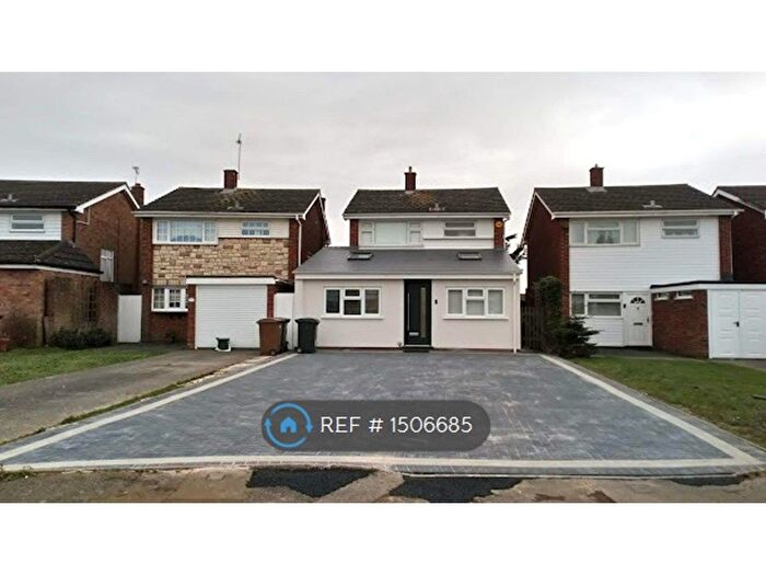 4 Bedroom Detached House To Rent In Waveney Drive, Chelmsford, CM1