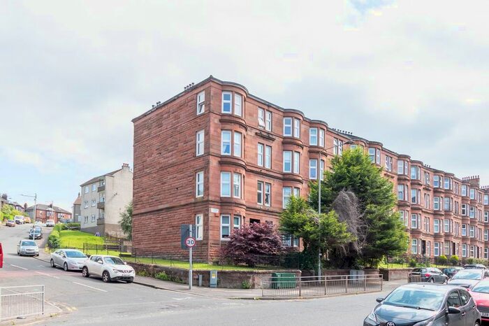 2 Bedroom Flat To Rent In Tollcross Road, Glasgow, Scotland, G31