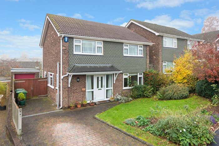 4 Bedroom Semi-Detached House To Rent In Langdale Rise, Maidstone, ME16