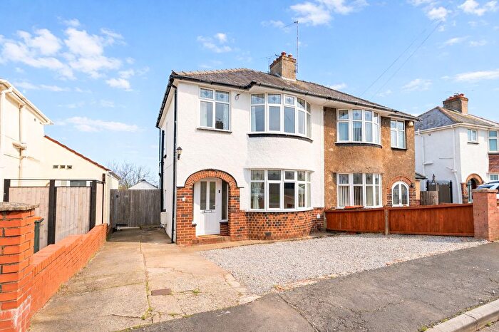 3 Bedroom Semi Detached House For Sale In Badminton Road, Newport, NP19
