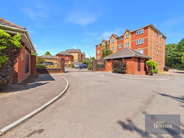 2 Bedroom Flat For Sale In O'leary Drive, Windsor Quay, Cardiff, CF11